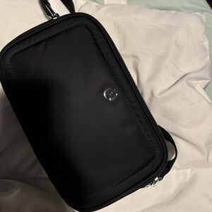 Lululemon crossbody camera bag black/silver